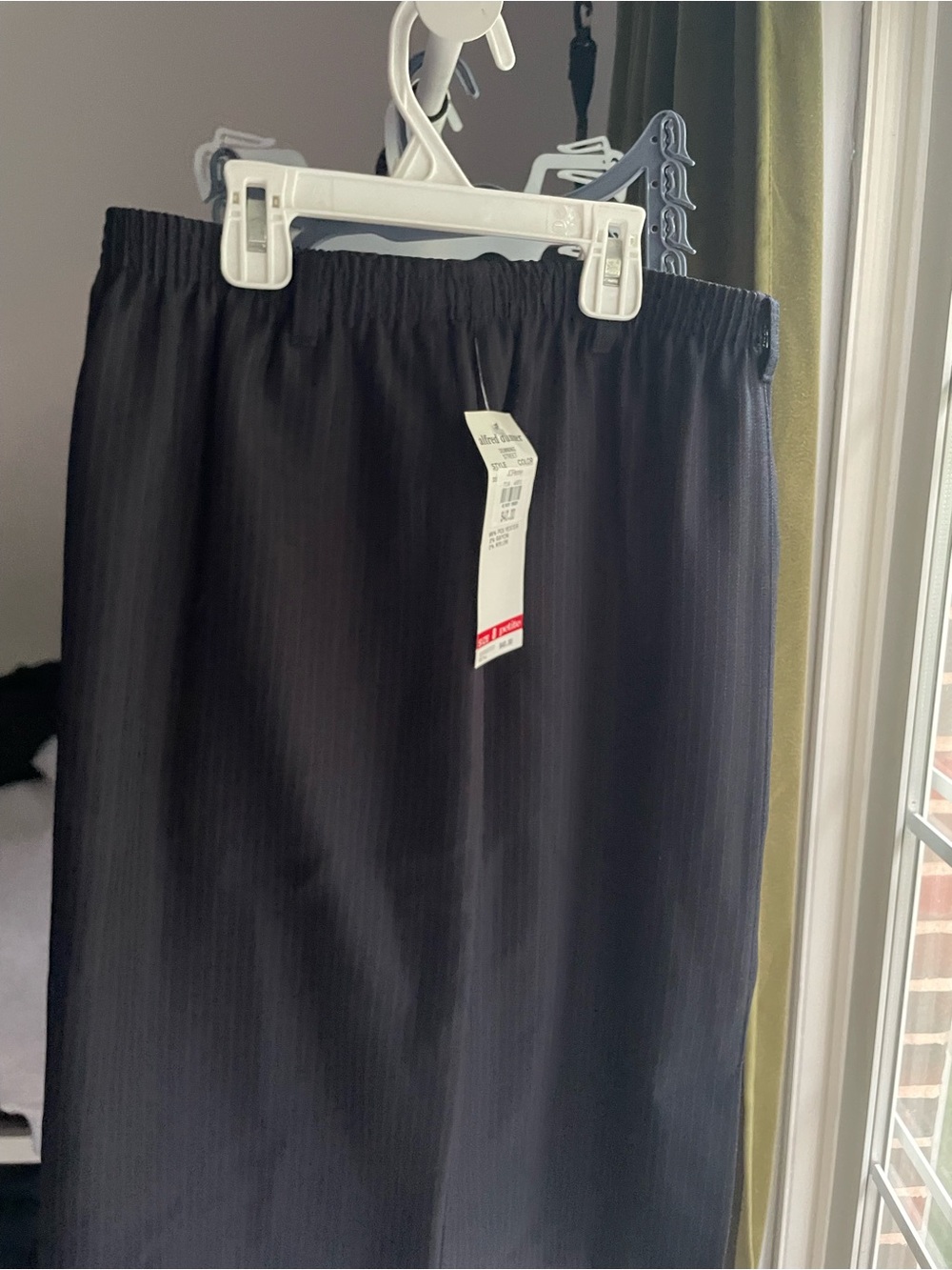 Alfred Dunner Black Elastic-Waist Midi Skirt